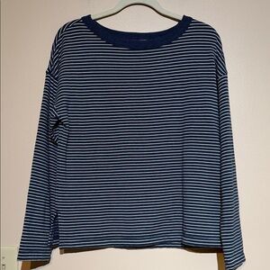 Vineyard Vines Navy and White Striped Long-Sleeve Tee